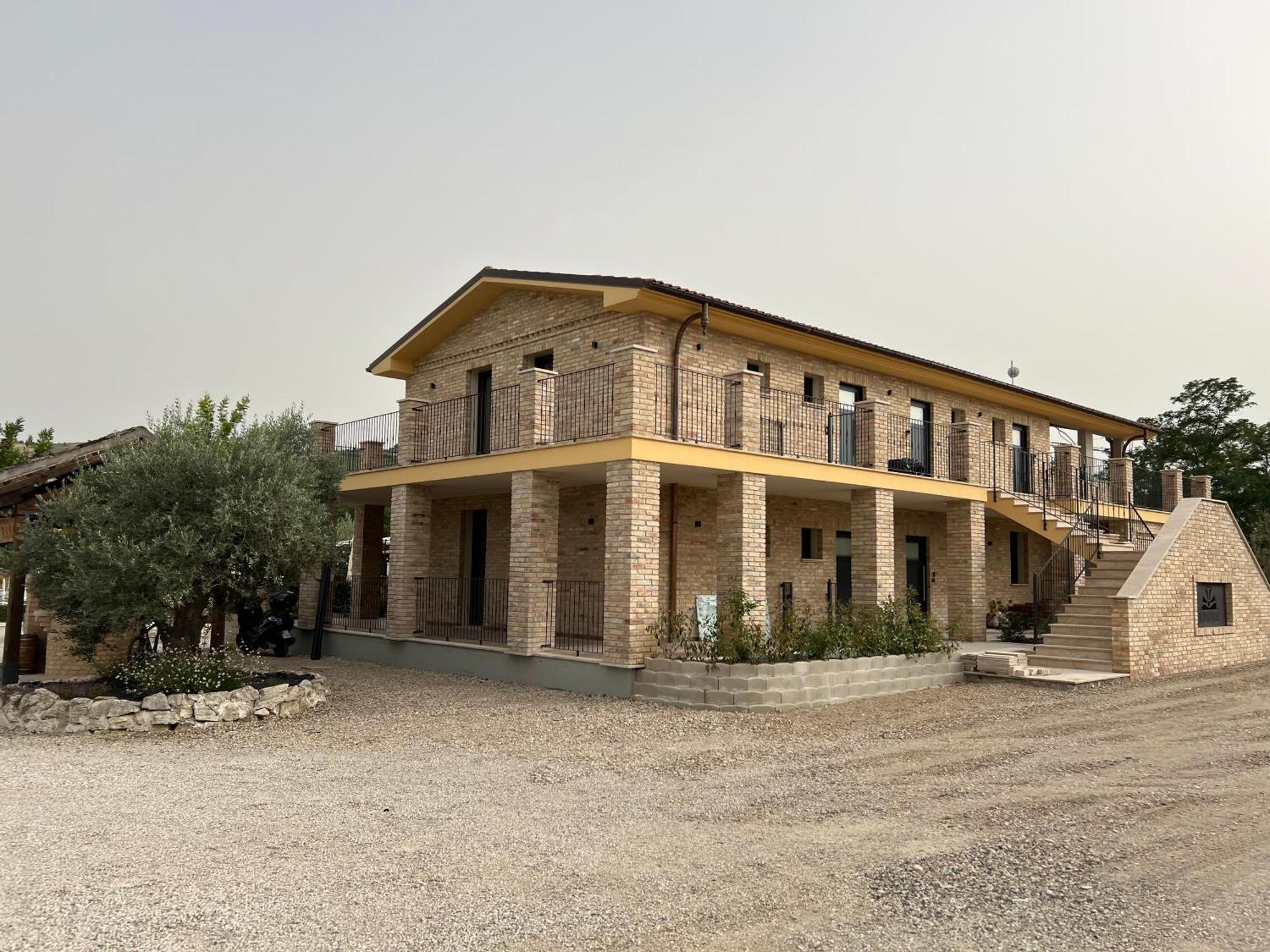 Ll Crinale Village Colli del Tronto Εξωτερικό φωτογραφία