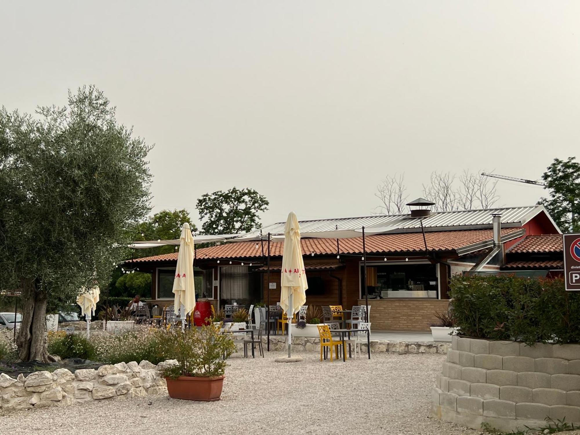 Ll Crinale Village Colli del Tronto Εξωτερικό φωτογραφία