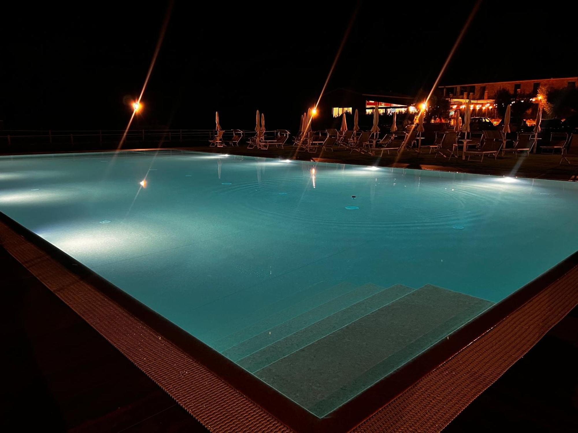 Ll Crinale Village Colli del Tronto Εξωτερικό φωτογραφία
